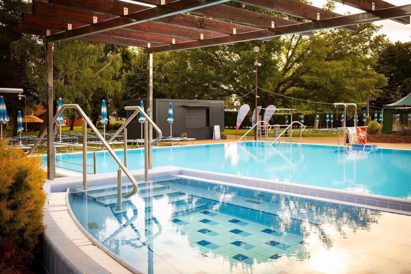 Dom Alex Pri Kupalisku Thermalpark Dunajská Streda Zewnętrze zdjęcie